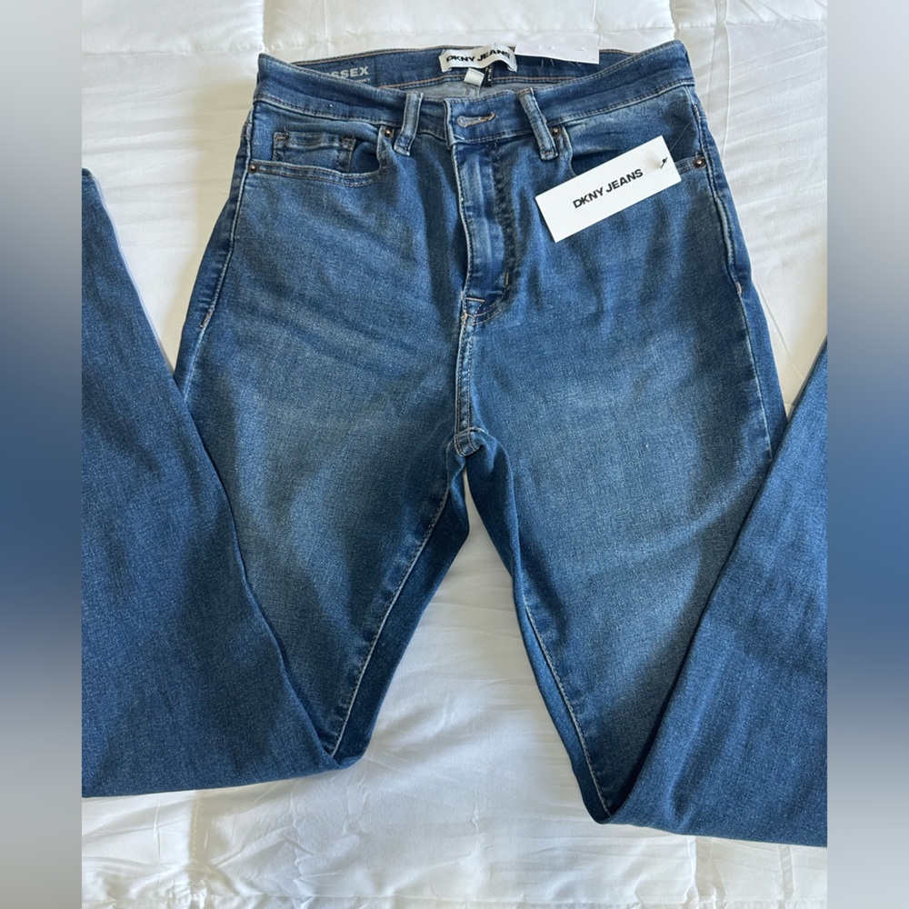 DKNY high waisted jeans NWT 4/ 27